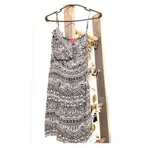 Mix & Co | Black & White | Tribal Print Dress